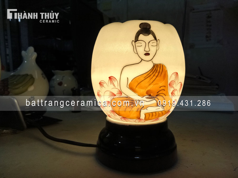 Đèn xông tinh dầu vẽ Phật