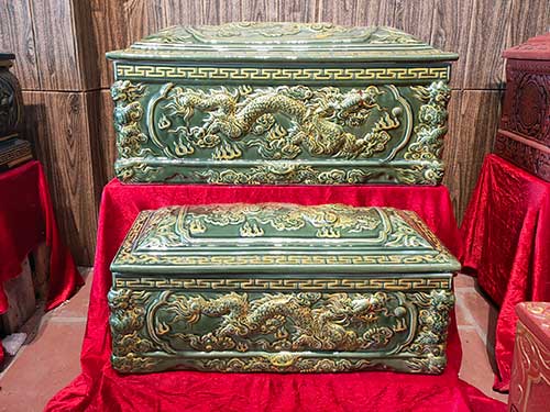 quach-tieu-rong-luan-hoi-hoang-moc-ve-nhu-vang