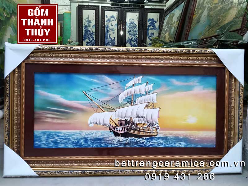 Tranh thuận buồm xuôi gió bằng sứ Bát Tràng 