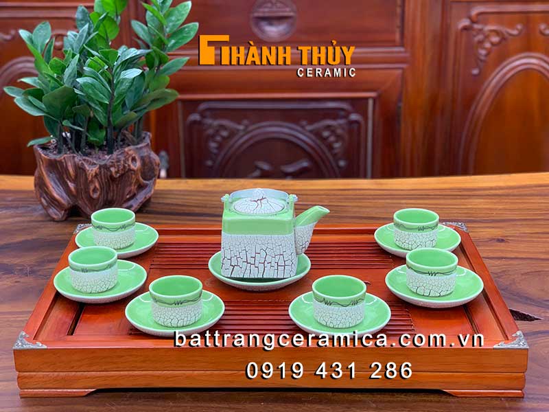 Bộ ấm chén dáng vuông men nứt