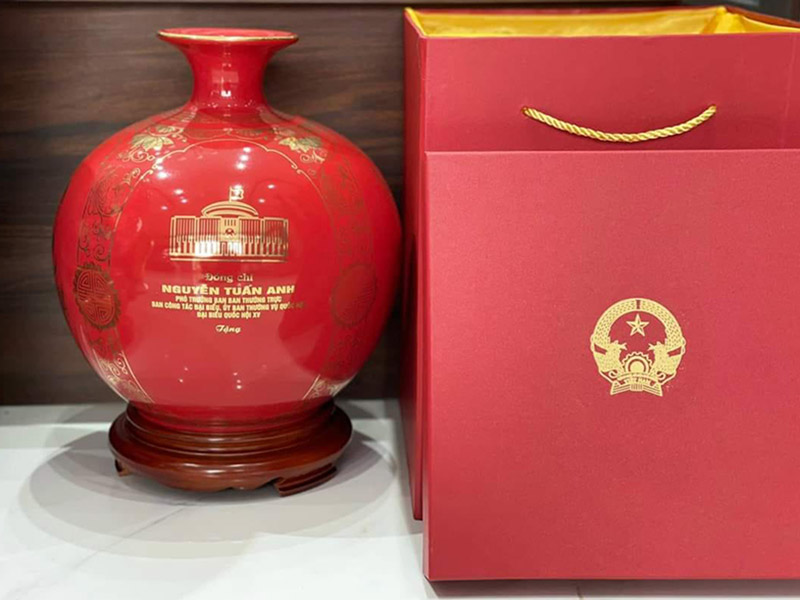 binh-hut-loc-in-logo-qua-tang-dai-bieu-4