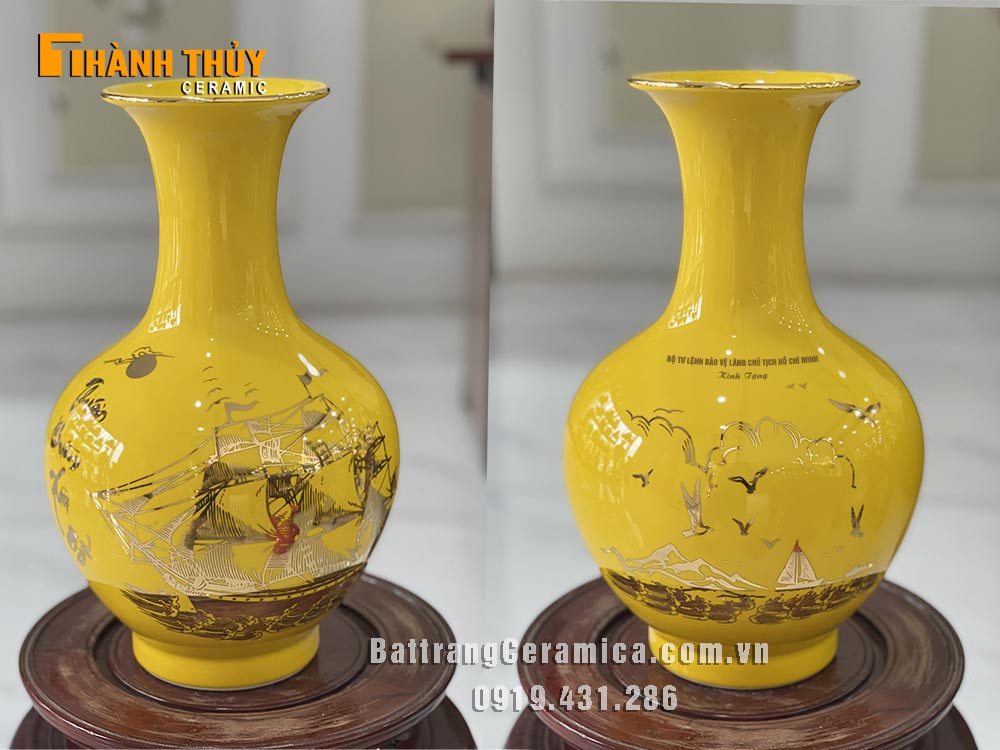 Bình hoa vẽ vàng quà tặng doanh nghiệp